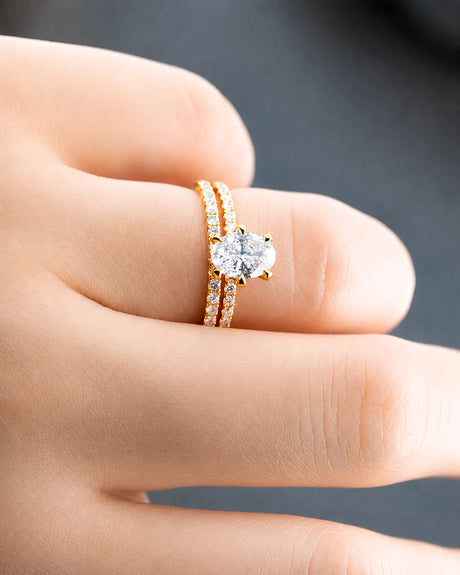 2mm Diamond Wedding Band in Yellow Gold