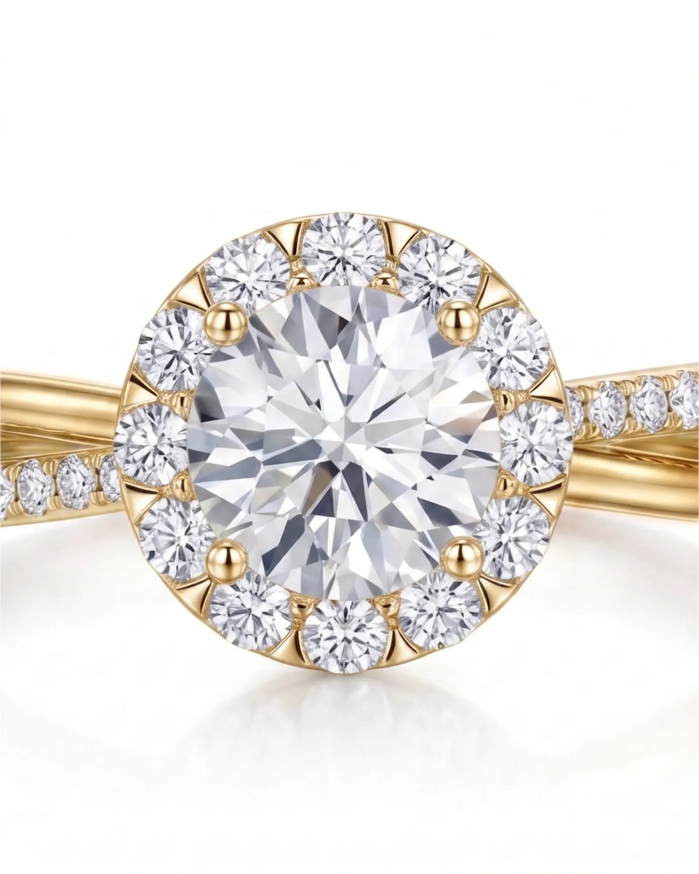 Elani – Natural Round Diamond Halo Split-Shank Ring