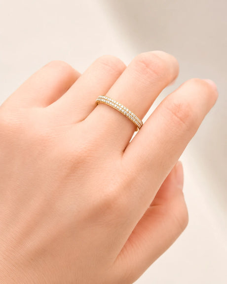 Diamond Infinity Band in Yellow Gold