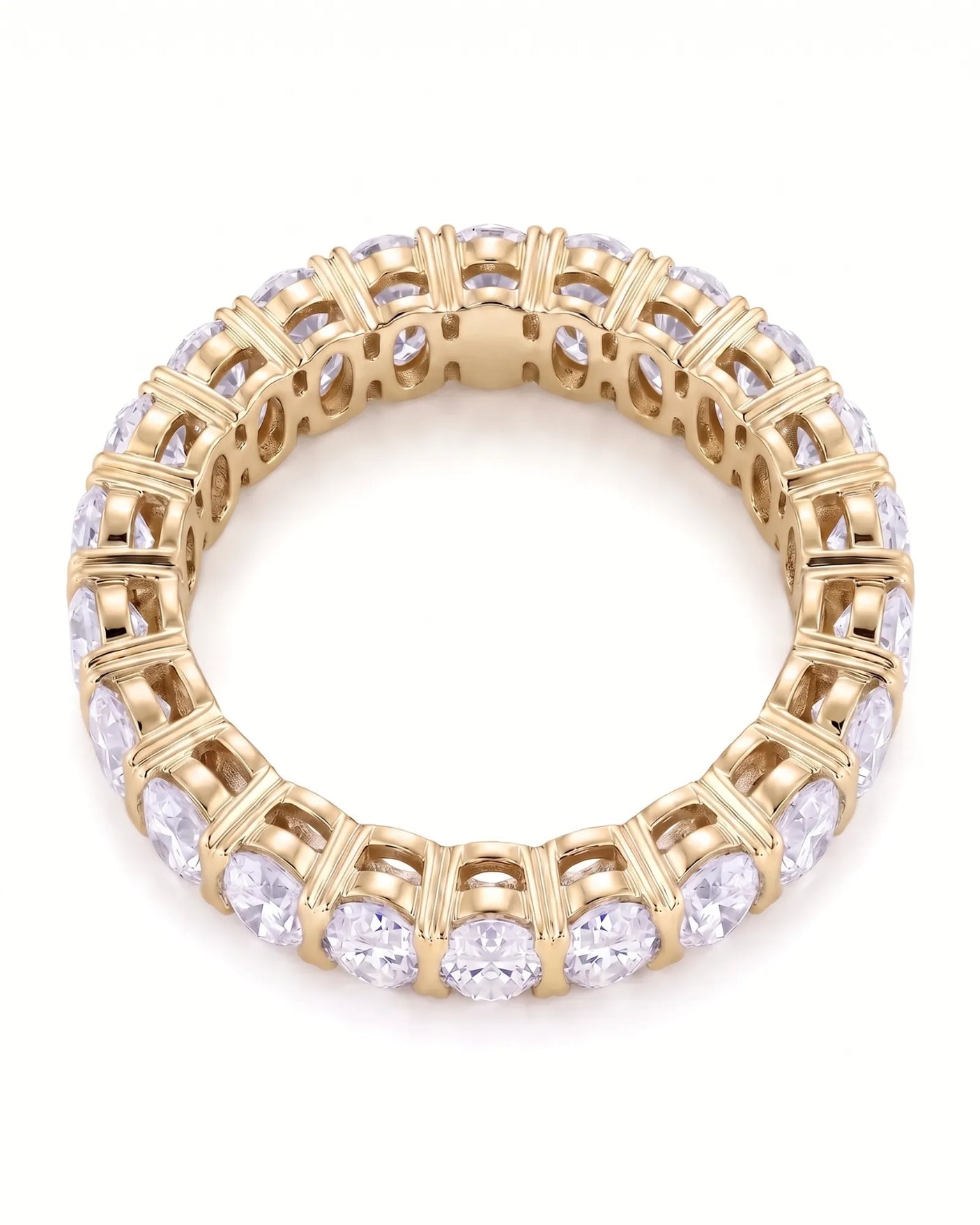 Oval Wedding Band in 18K Yellow Gold
