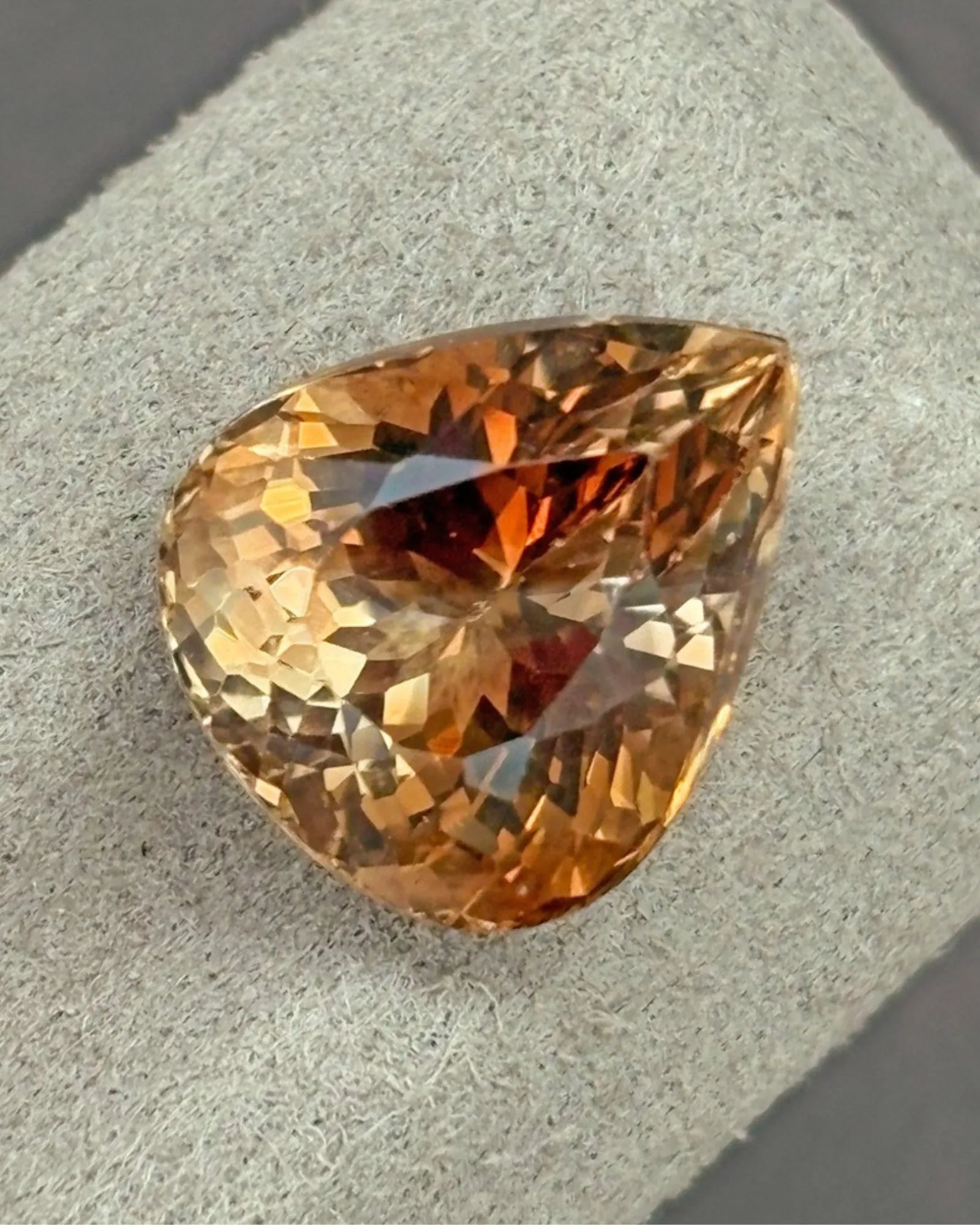 9.75ct Natural Imperial Topaz pointed profile view | SARATTI