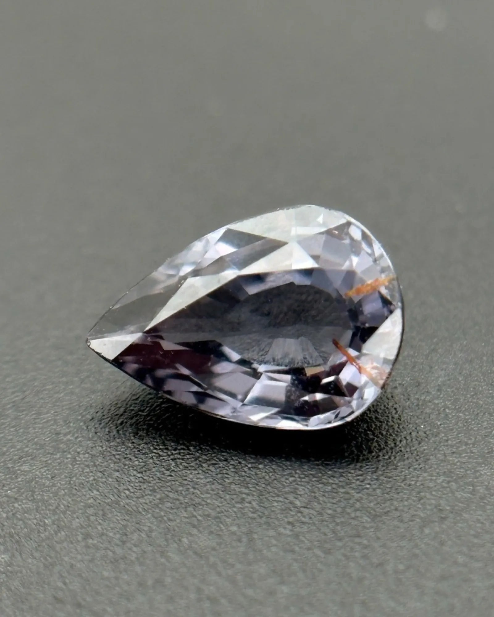 Alternate angle of 1.08ct Natural Spinel pear cut | SARATTI