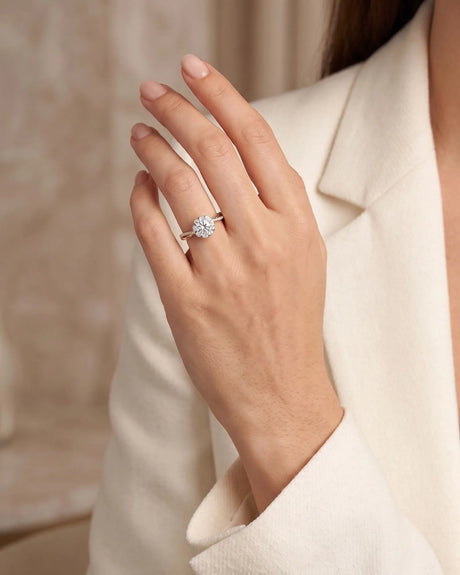 Amande halo twisted shank diamond engagement ring front view in 18K yellow gold | SARATTI