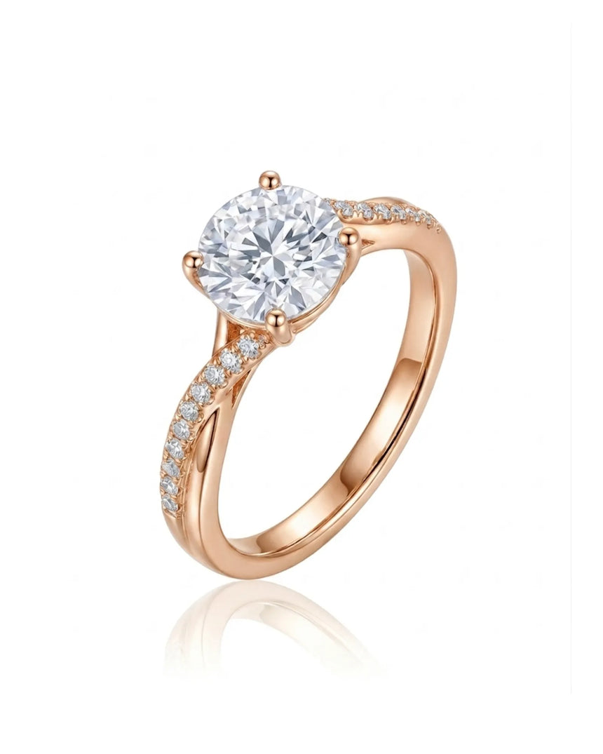 Amira natural diamond ring with round brilliant center and pavé split shank in 18K rose gold | SARATTI