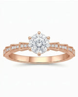 Amora Échelle d’Amour round diamond engagement ring front view with geometric shoulder detailing in 18K rose gold | SARATTI