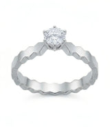 Anima Gemella natural diamond engagement ring side profile with six-prong crown in Platinum PT950 | SARATTI