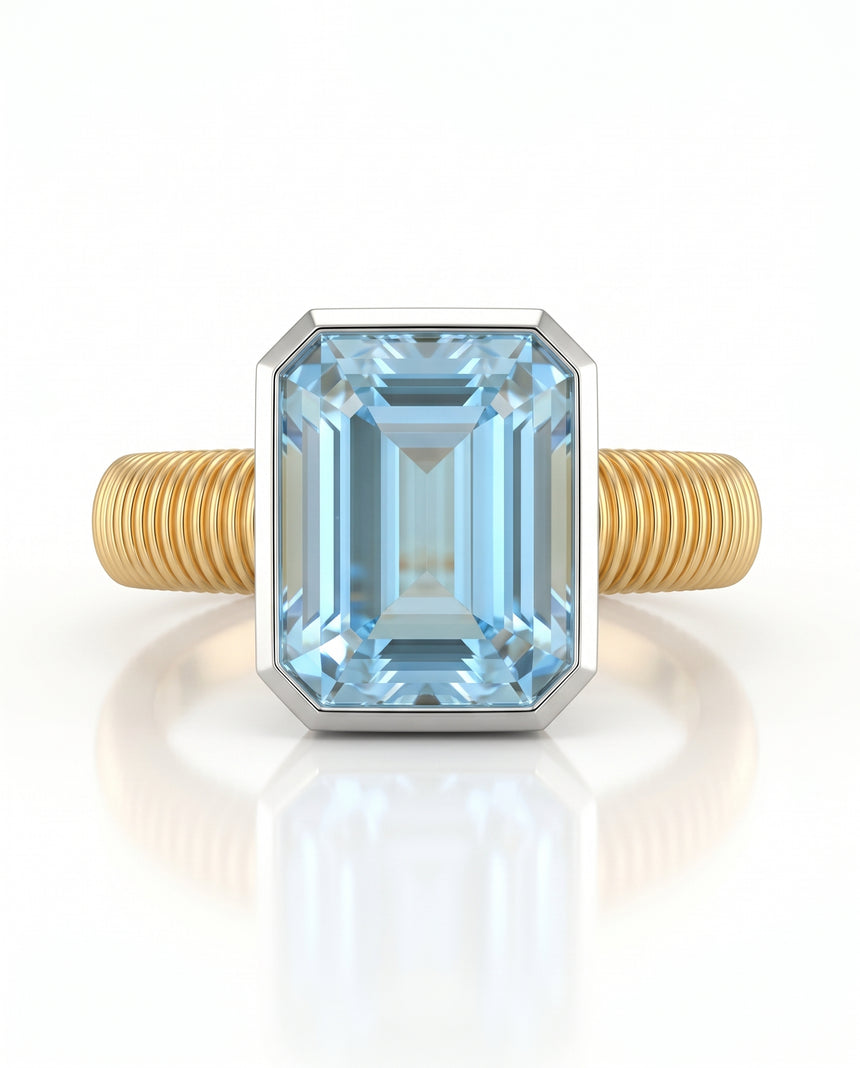 Aquamarine engagement ring with clean solitaire design in 18K Yellow Gold | SARATTI