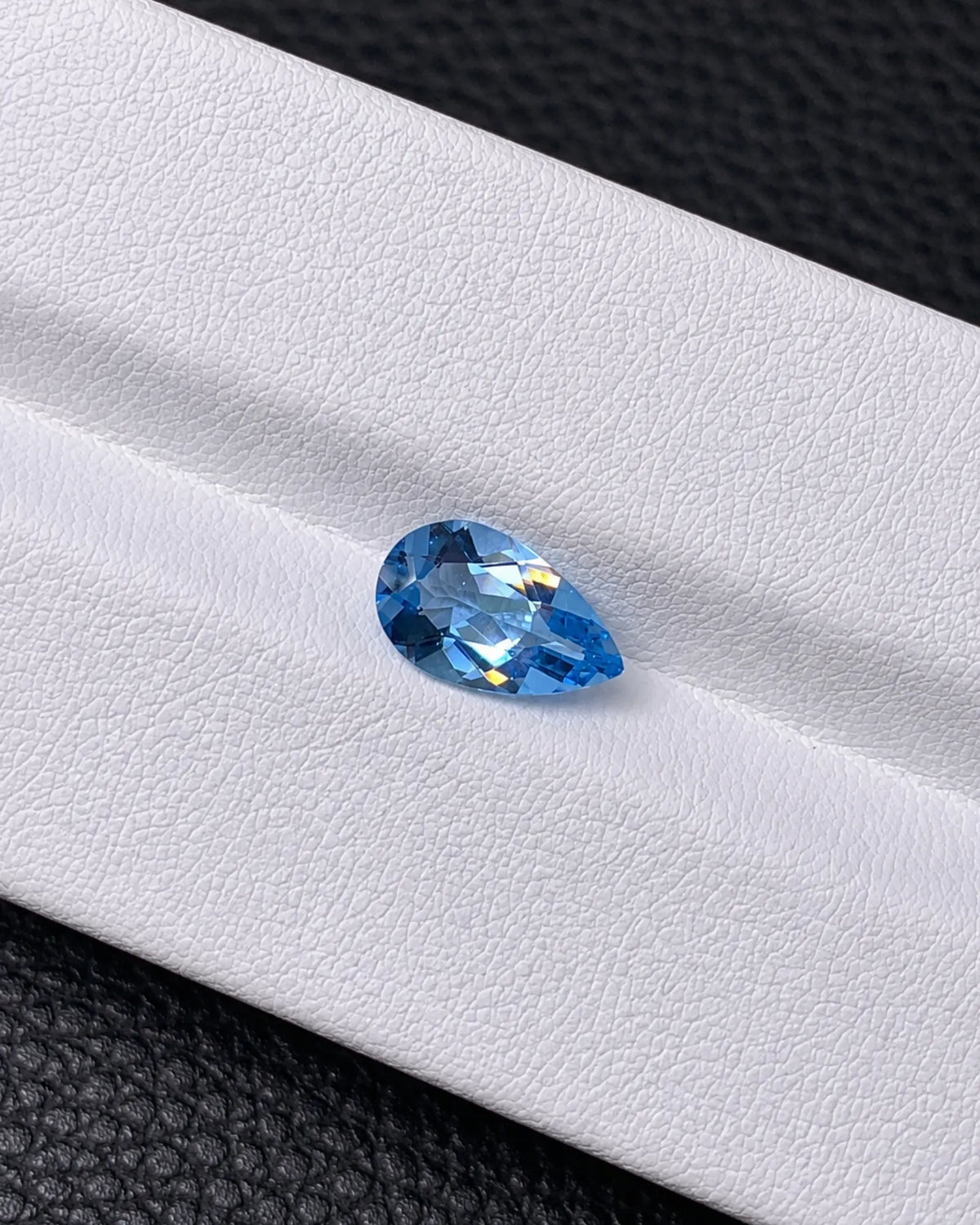 Aquamarine measuring 9.92 × 5.73 × 3.82 mm | SARATTI
