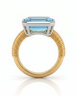 Aquamarine solitaire engagement ring for unique modern proposals in 18K Yellow Gold | SARATTI
