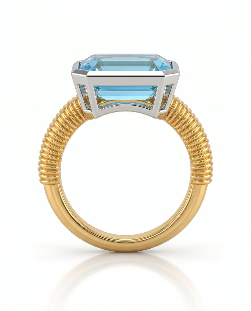 Aquamarine solitaire engagement ring for unique modern proposals in 18K Yellow Gold | SARATTI