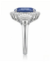 Art Deco sapphire ring with round and tapered baguette diamonds in polished platinum | SARATTI