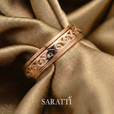 Vintage mens wedding band swirling pattern design detail in 18K rose gold | SARATTI