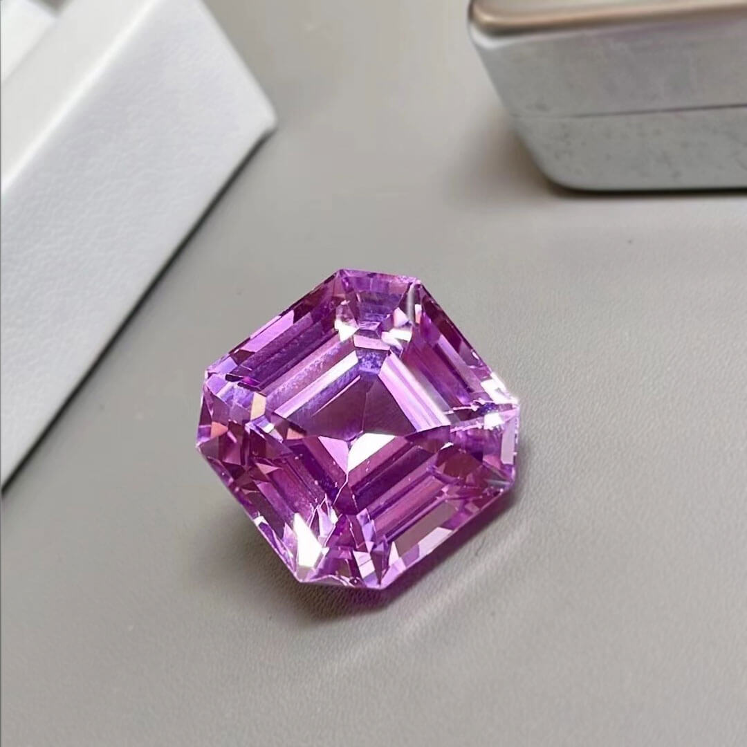 Asscher Cut 34.08 carats Asscher Cut Kunzite Gemstone | Saratti Gems