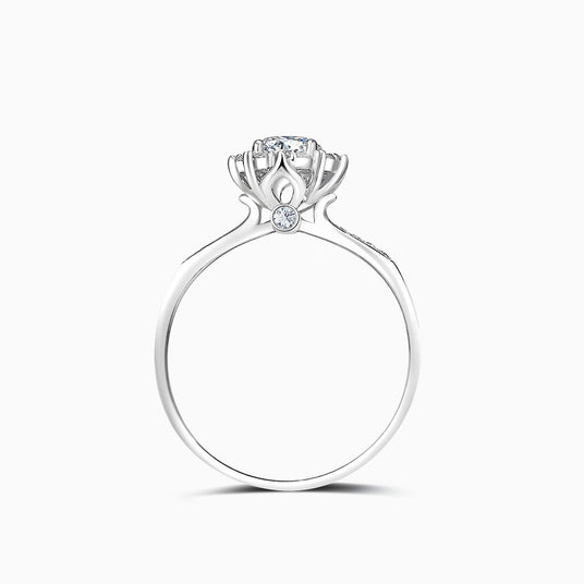 Halo Diamond Ring in White gold | Saratti