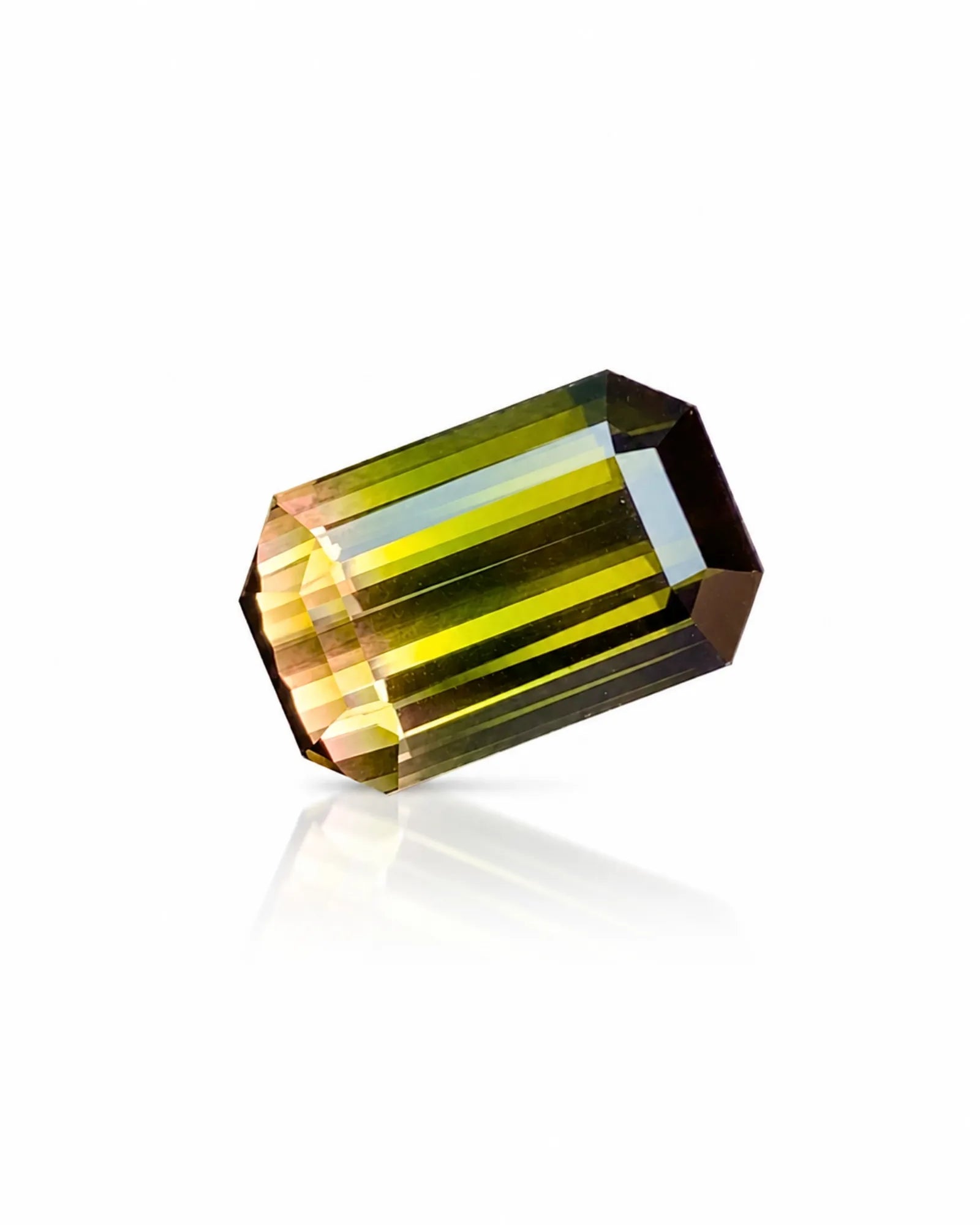 Bi-Colour Tourmaline loose gemstone measuring 11.5 × 7.6 × 6.3mm | SARATTI
