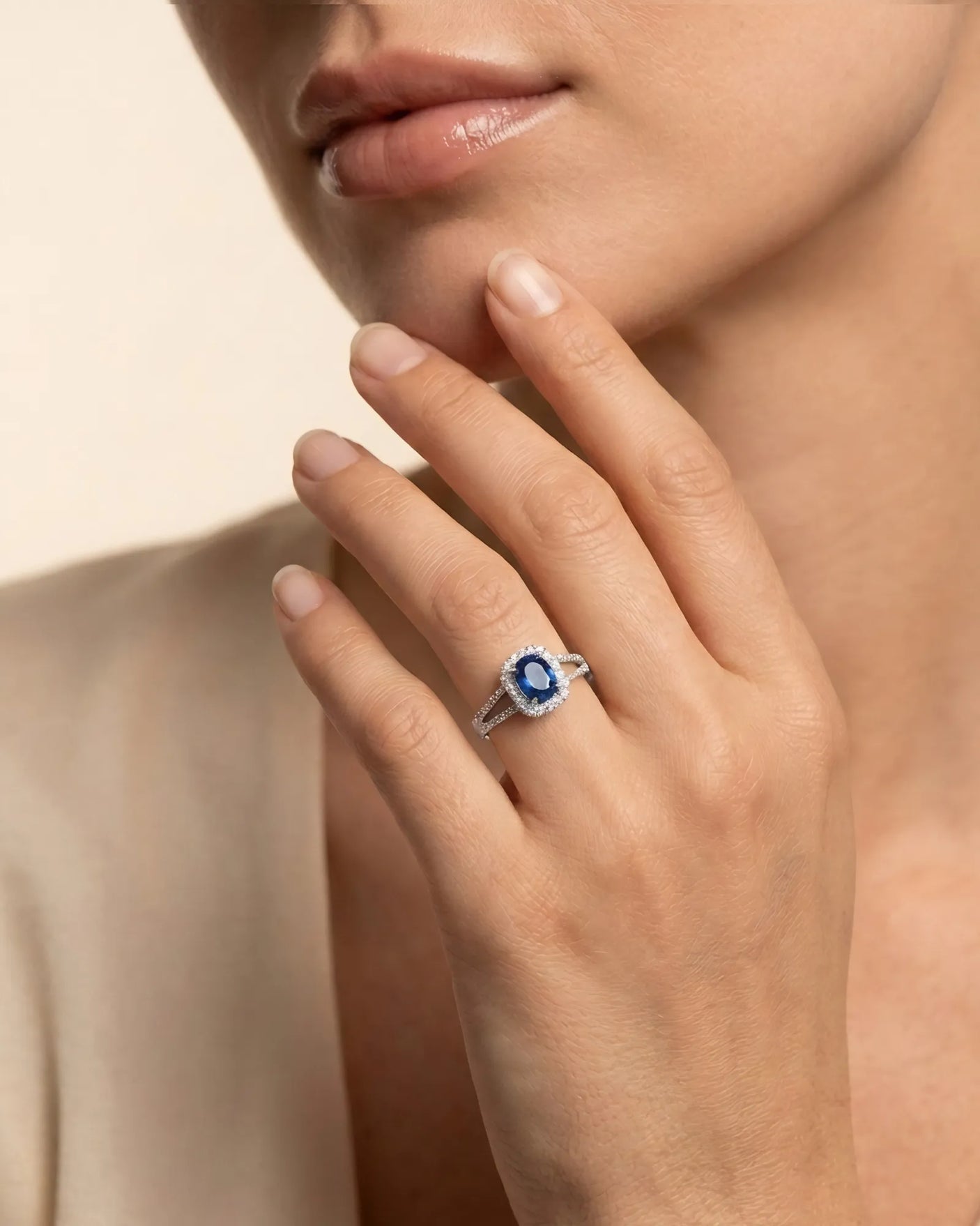 Bleu Royale sapphire ring with modern split shank diamond design in 18K white gold | SARATTI