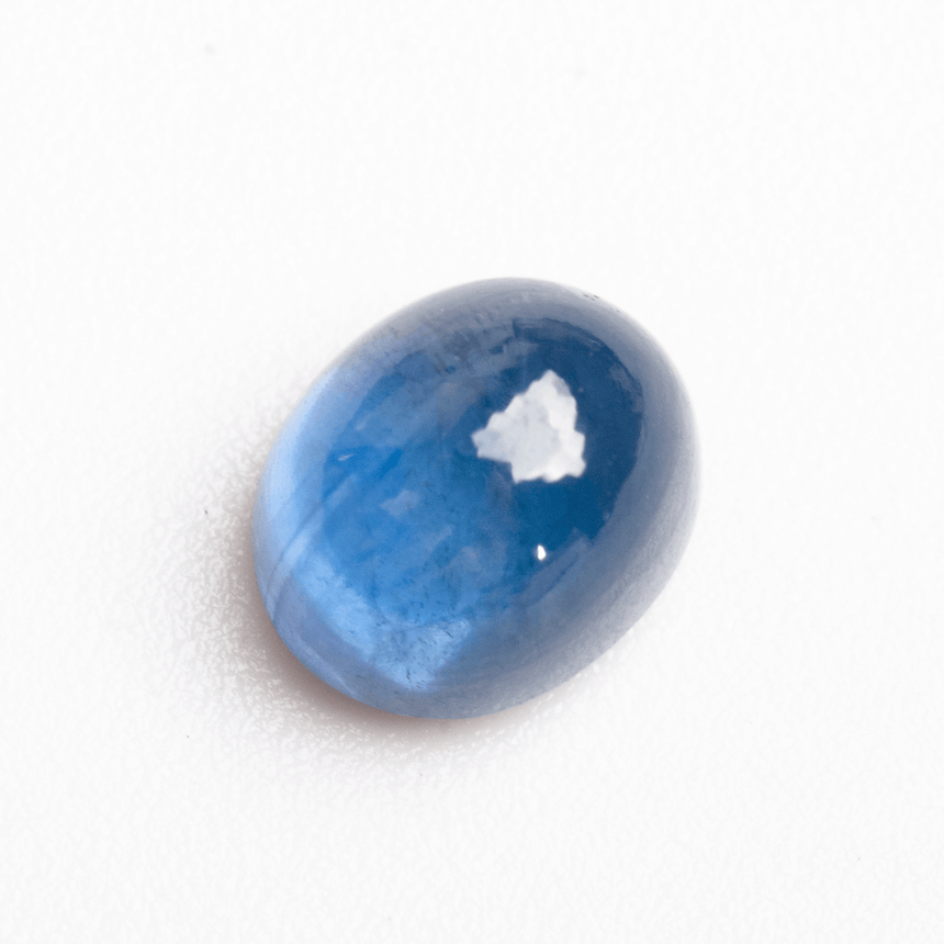 Blue Natural Sapphire Gemstone in Oval Cabochon | 1.6 carats | SARATTI