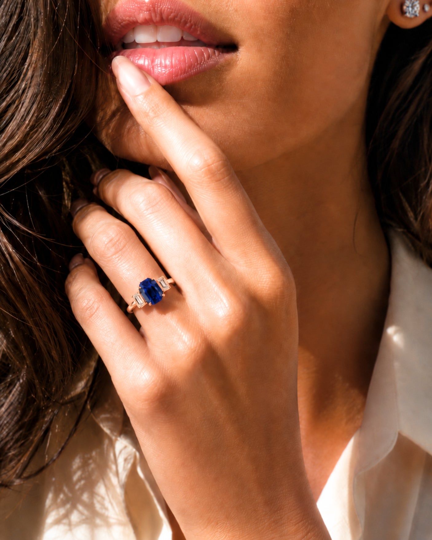 Blue sapphire and diamond engagement ring in 18K rose gold for meaningful gifting | SARATTI