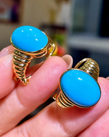 Blue turquoise gold clip-on earrings in 18K yellow gold for refined everyday and occasion styling | SARATTI