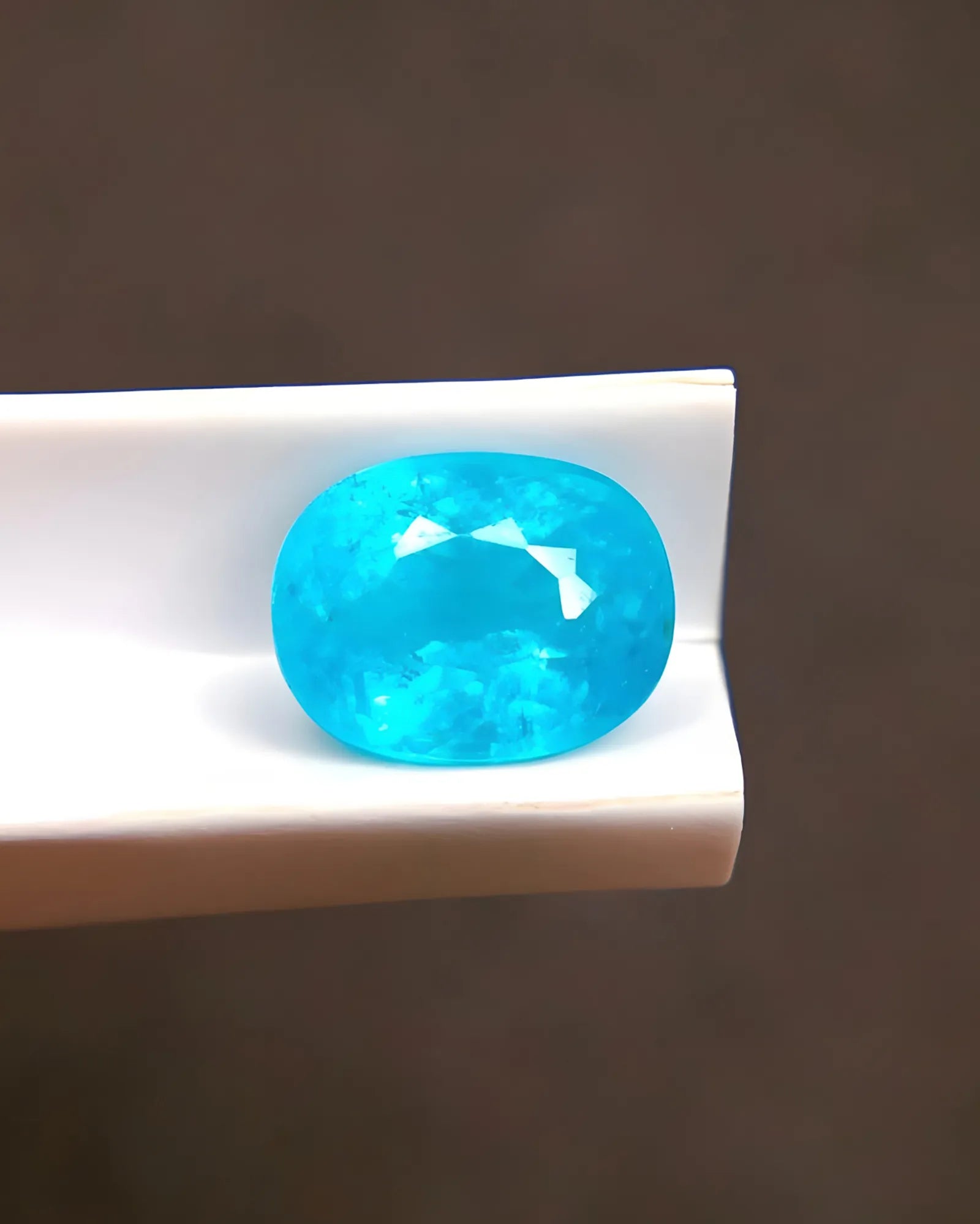 Brazilian Paraiba stone 1.29 carat oval shape AIGS certified - SARATTI
