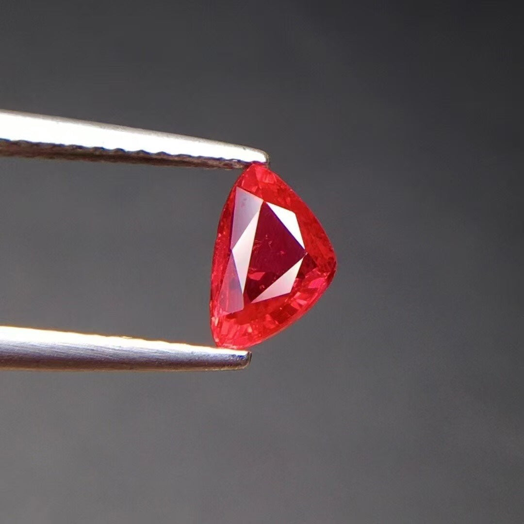 Burmese Natural Ruby Gemstone Trillion Cut | Saratti