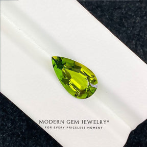 Green Pear Cut Natural Tourmaline | 4.18 Carat | Modern Gem Jewelry | Saratti