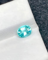 Certified Paraiba tourmaline gemstone 1.05 carat close-up - SARATTI