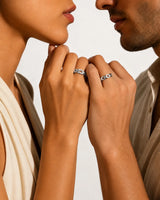 Chain link diamond wedding band with rectangular diamond centre detail in polished platinum - SARATTI