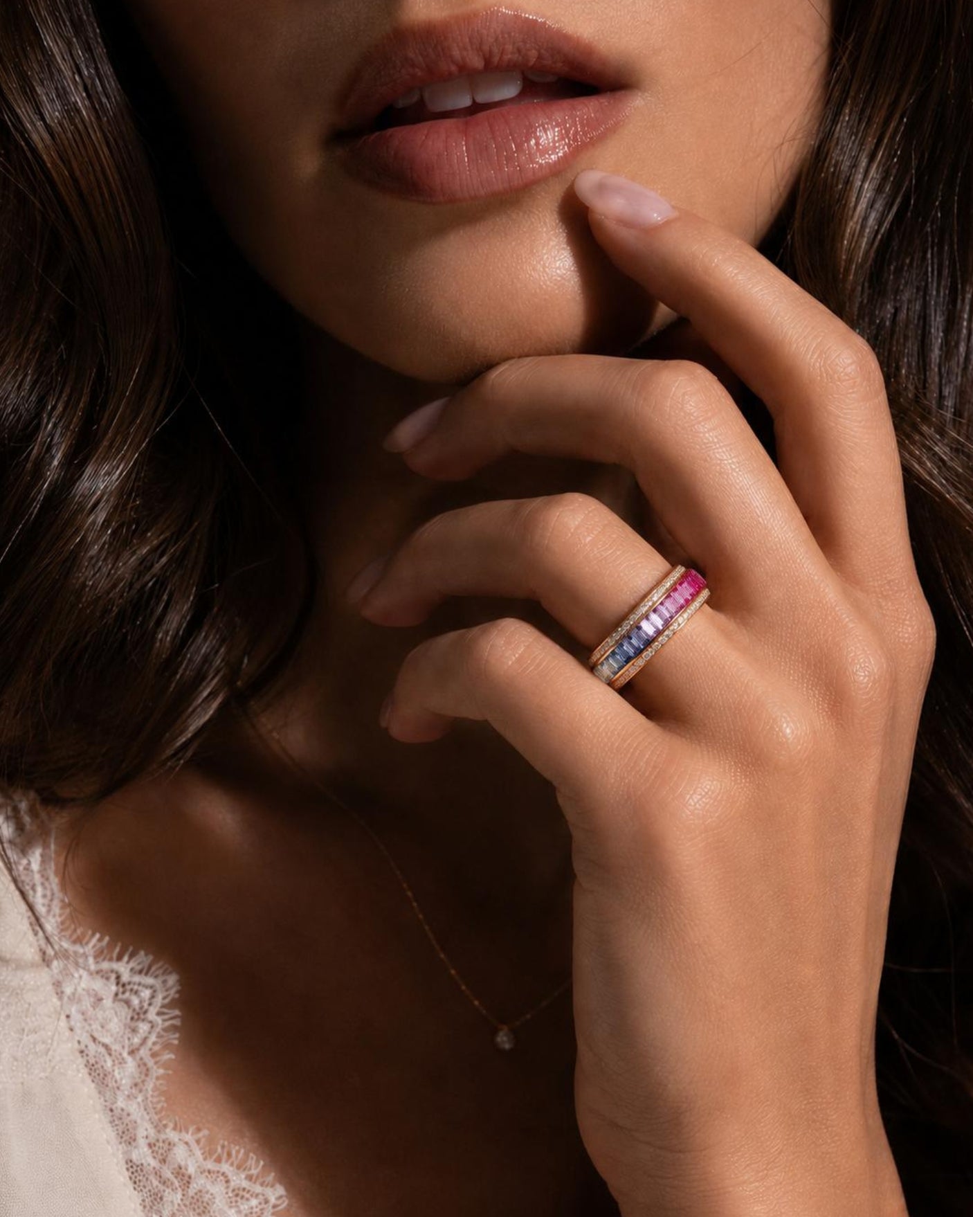 Chromatic sapphire band with ombré emerald cut design and diamond edges in 18K rose gold | SARATTI