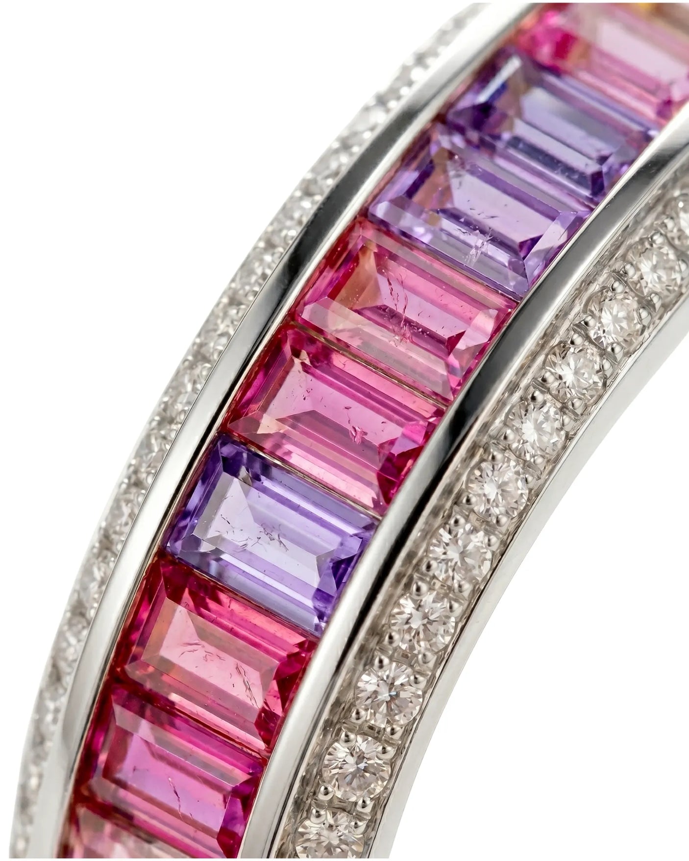 Chromatic sapphire band with ombré emerald cut design and diamond edges in platinum | SARATTI