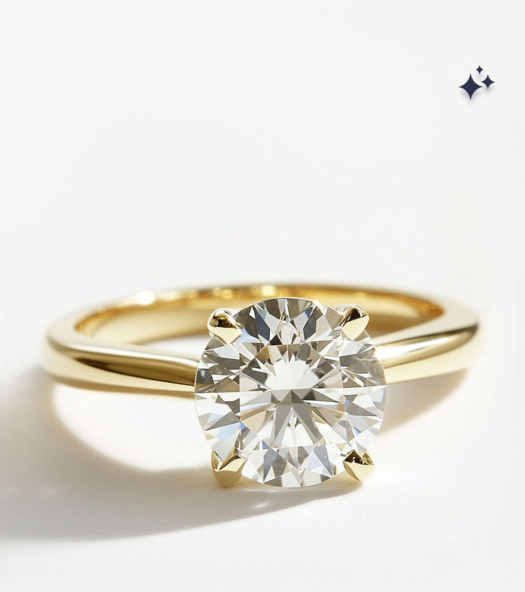 Timeless yellow-gold engagement ring by SARATTI