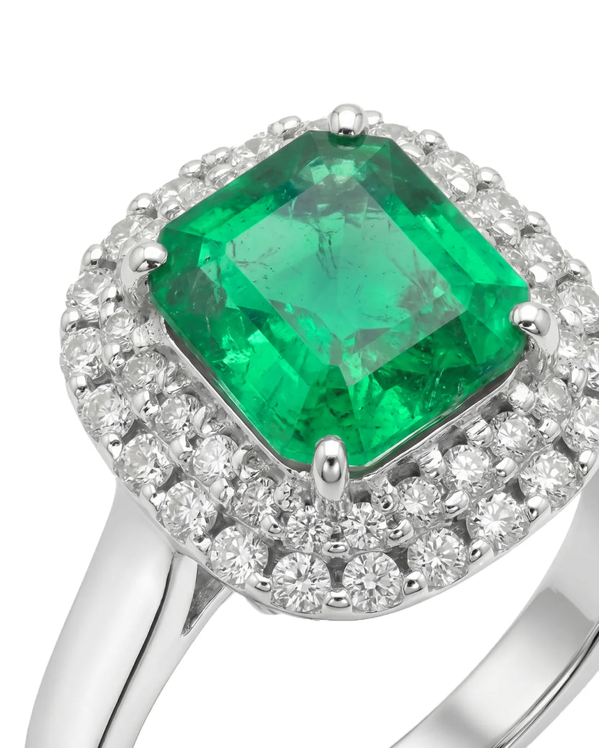 Classic natural emerald diamond ring with white gold setting | SARATTI