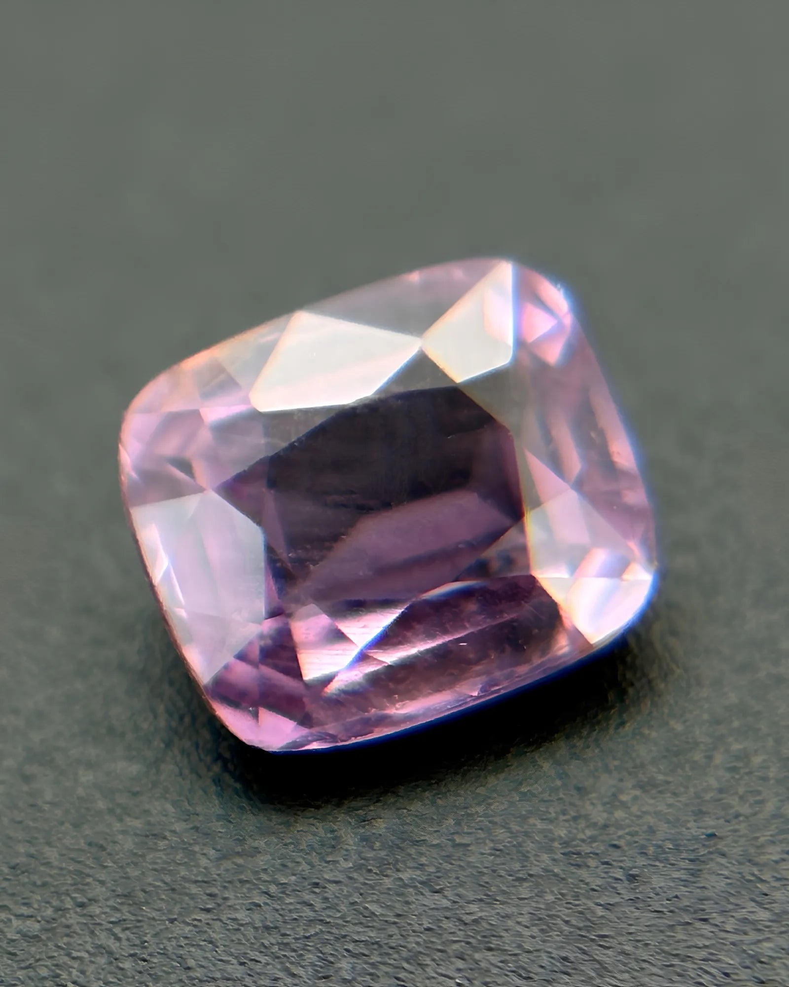 Close-up of 1.1ct Purplish Spinel showing facet structure | SARATTI