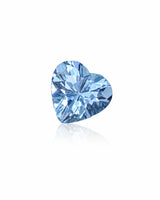 Close-up of Aquamarine modified brilliant facet reflections | SARATTI