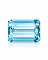 Close-up_of_octagonal_Aquamarine_linear_step-cut_reflections_SARATTI