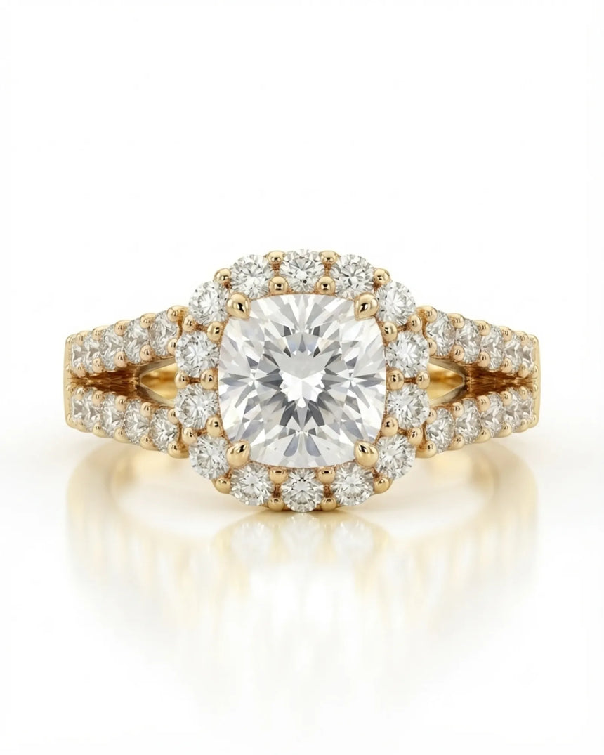 Colorless cushion moissanite framed by round stones with a coordinating yellow gold eternity band | SARATTI