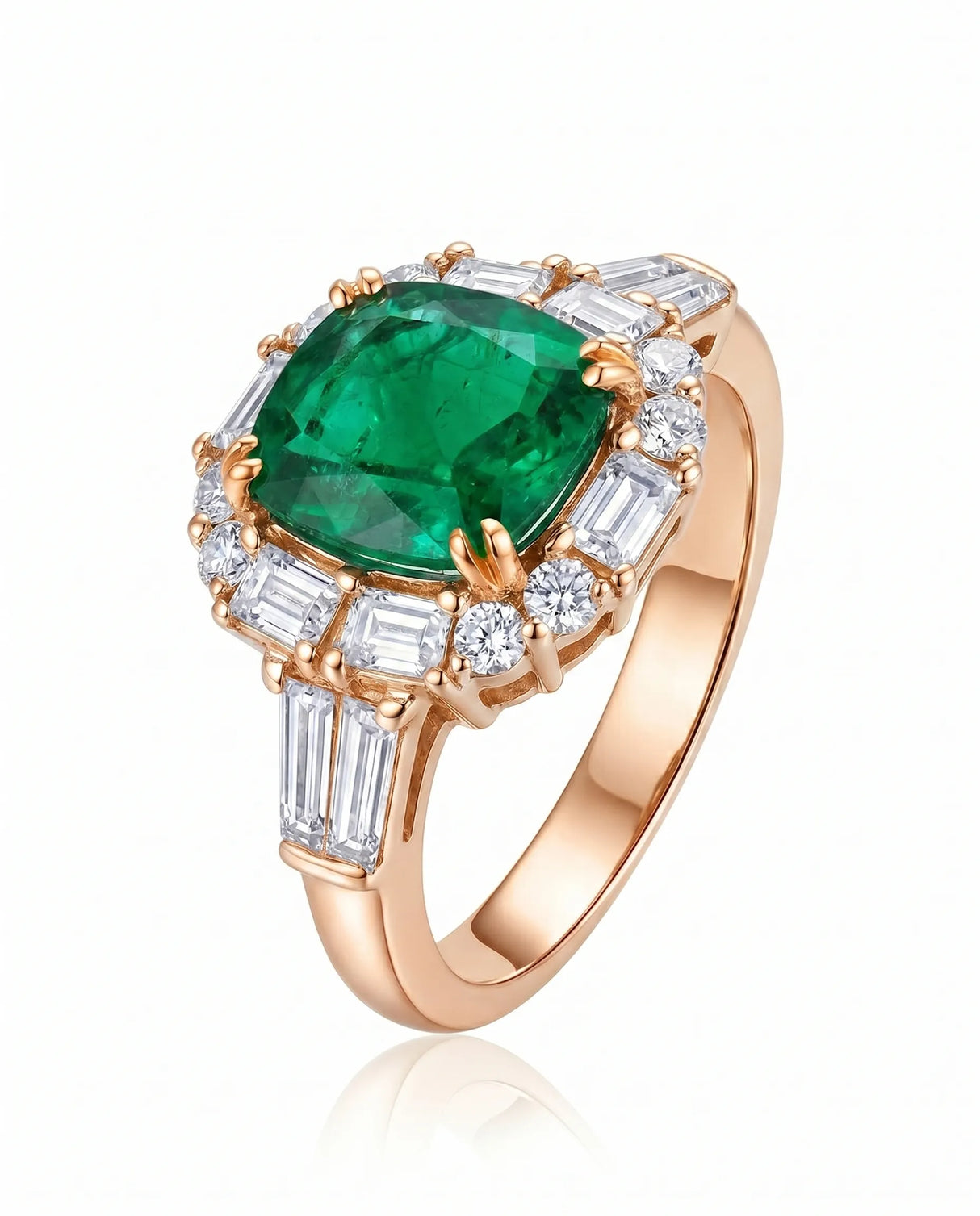 Cushion cut emerald ring with diamonds in 18K rose gold | SARATTI
