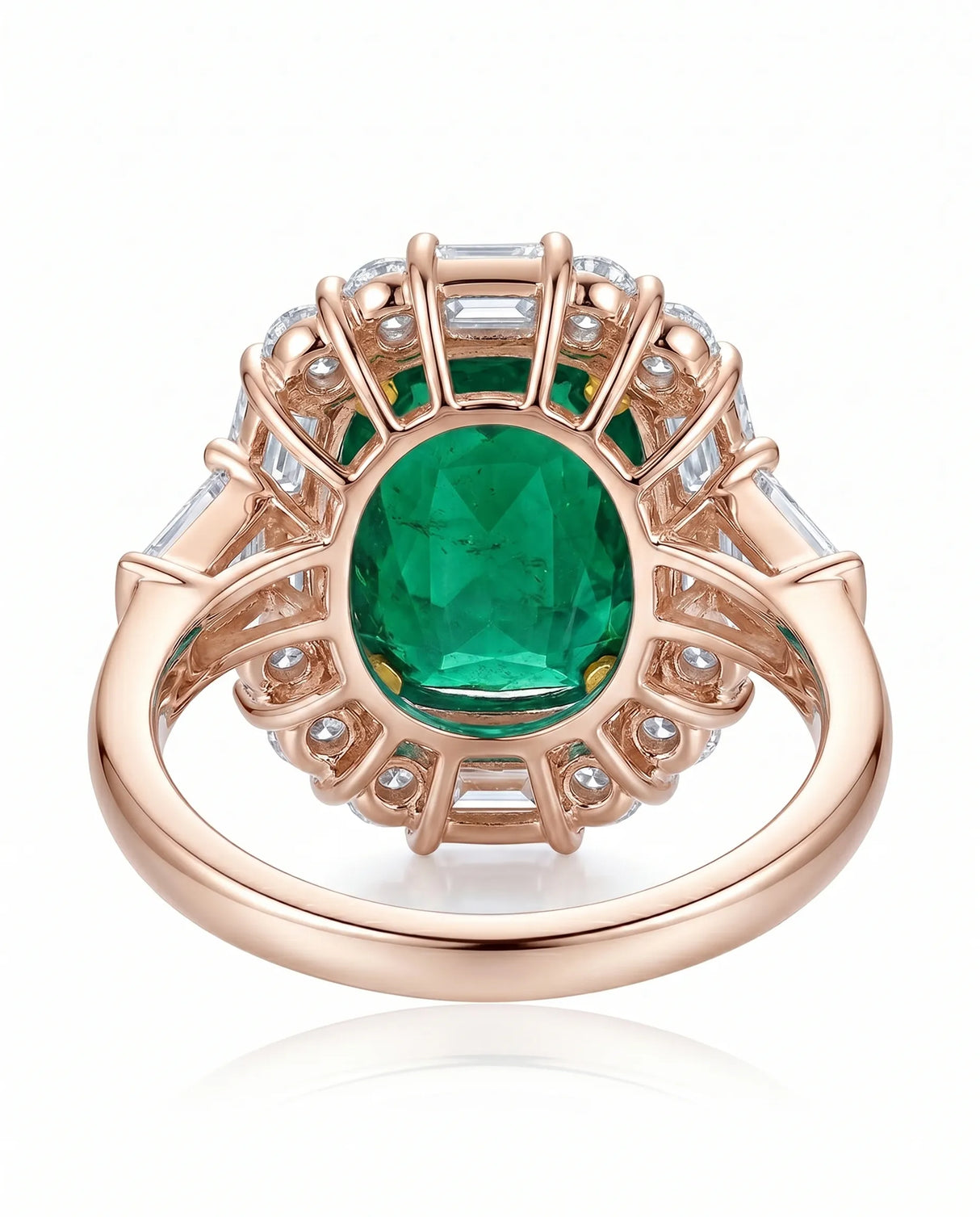 Cushion emerald diamond statement ring in 18K rose gold | SARATTI
