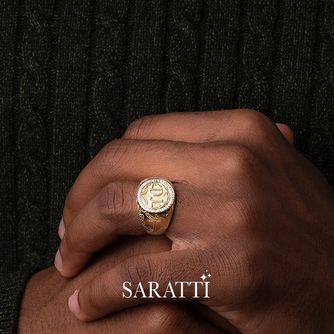 Custom initial signet ring in yellow gold with intricate craftsmanship | SARATTI