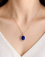 Deep royal blue sapphire contrasts beautifully with the warmth of a refined rose gold setting | SARATTI