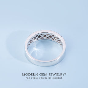 Sleek and Sophisticated Band | Modern Gem Jewelry | Saratti 
