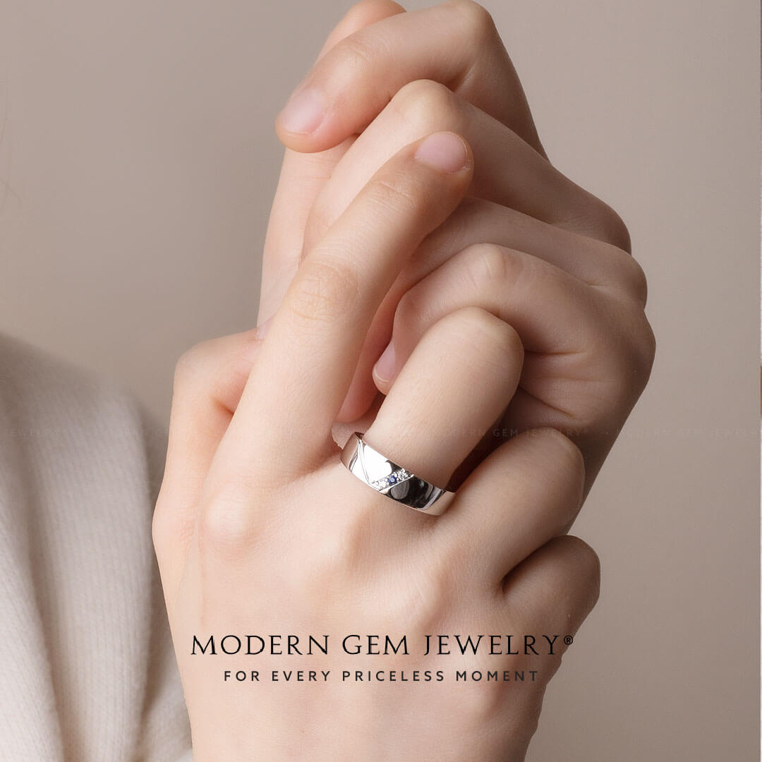 Polished Men's Wedding Band | Modern Gem Jewelry | Saratti