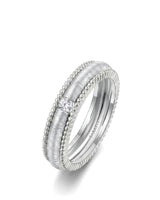 Diamond wedding band with round natural diamond and textured detailing crafted in polished platinum | SARATTI