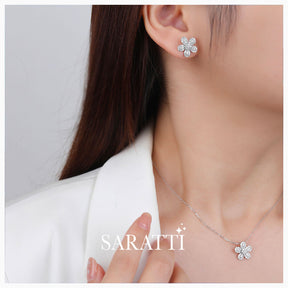 Model wears the Silver Starry Dream Pendant Necklace | Saratti 