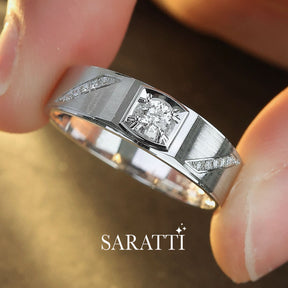 Model Holds the White Gold Seika Sublime Diamond Ring For Men | Saratti 