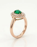 Double halo emerald diamond ring in 18K rose gold | SARATTI

