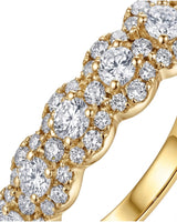 Elegant anniversary or wedding ring with round diamonds in luminous 18K yellow gold | SARATTI