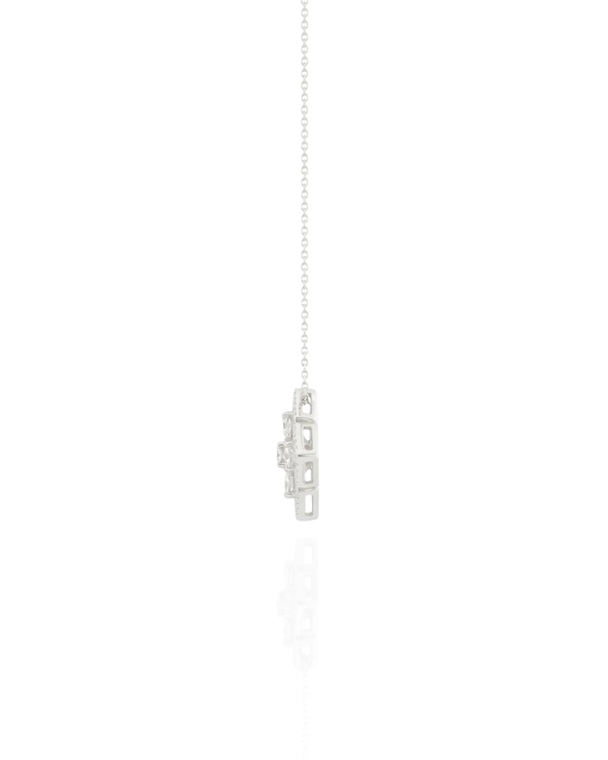 Elegant necklace for refined everyday jewelry styling in 18K White Gold | SARATTI