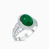 Emerald Antique Ring in 18K White Gold with Natural Emerald Center Stone | Saratti