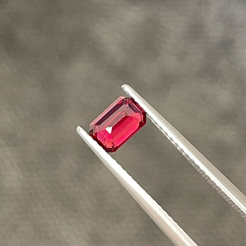 1.04-carat Unheated Vivid Red Natural Ruby Gem | GRS Certified